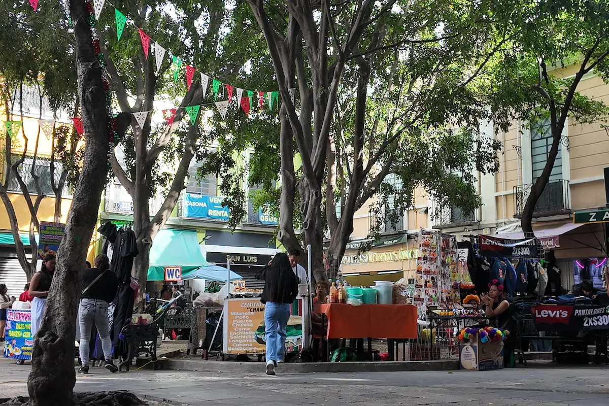 Retirar 2 mil 500 ambulantes en Puebla