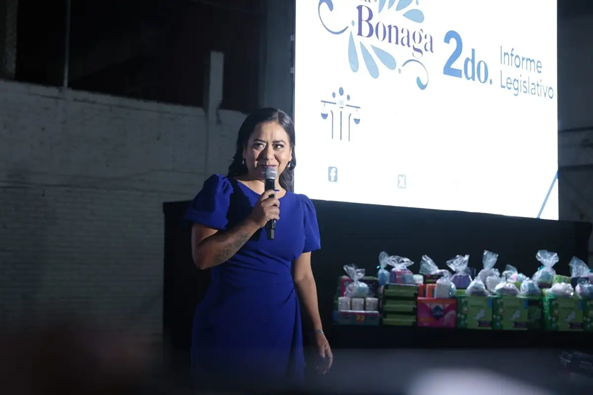 Rinde Celia Bonaga su Segundo Informe de Actividades; destaca trabajo cercano a la gente