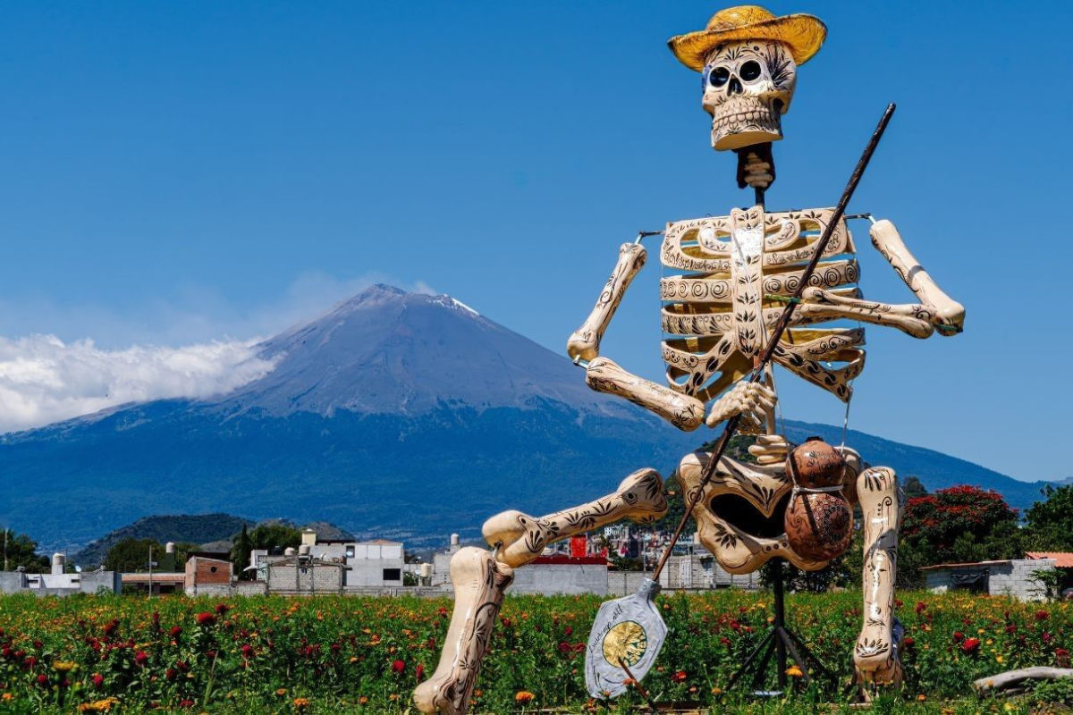 Viento derrumba catrina monumental de Atlixco