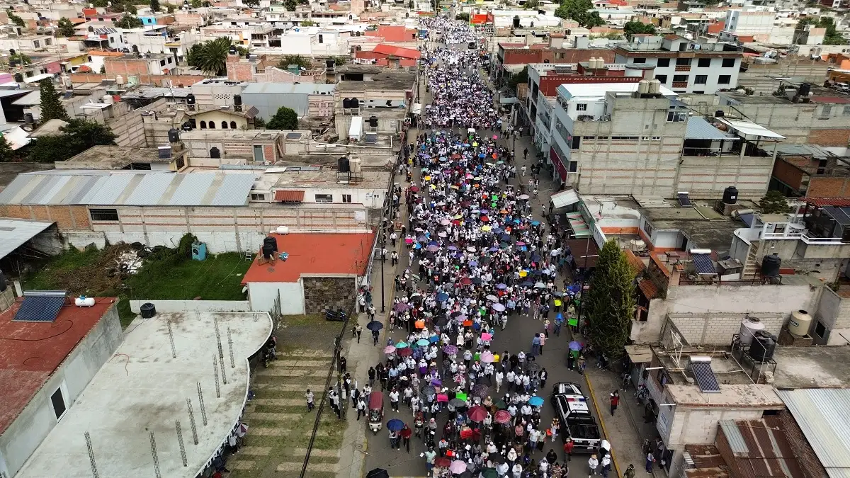 Histórica movilización en Huejotzingo: más de 20 mil personas marchan por la paz y en respaldo a Roberto Solís
