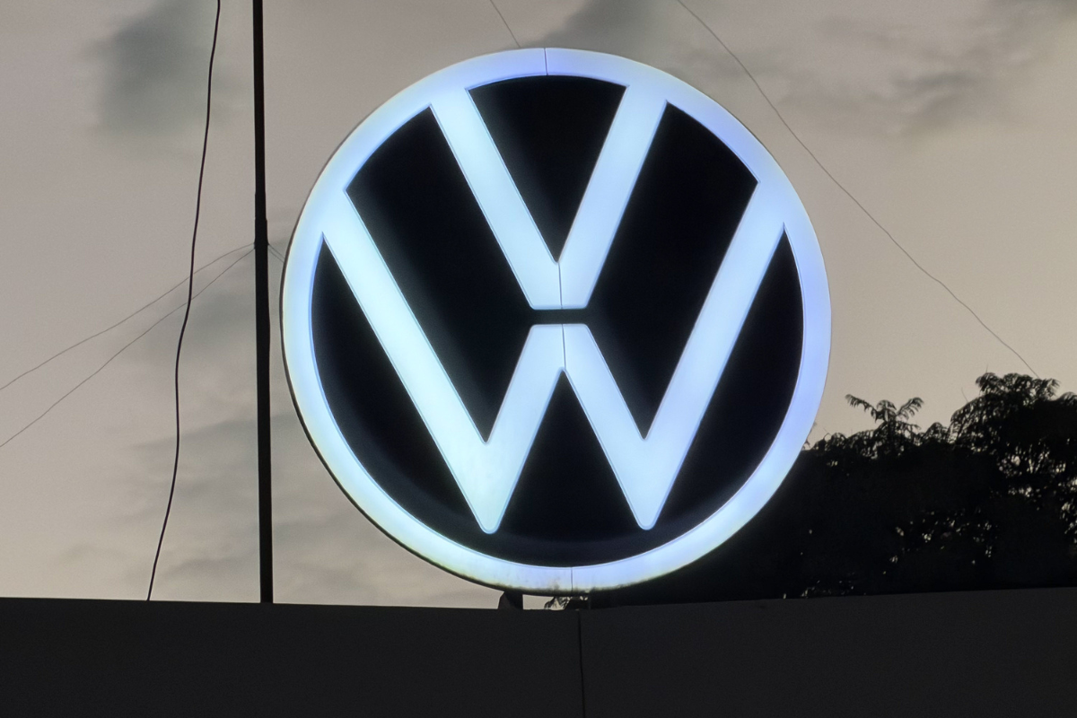 Presentan dos propuestas de incremento salarial de Volkswagen superior a 7.9%