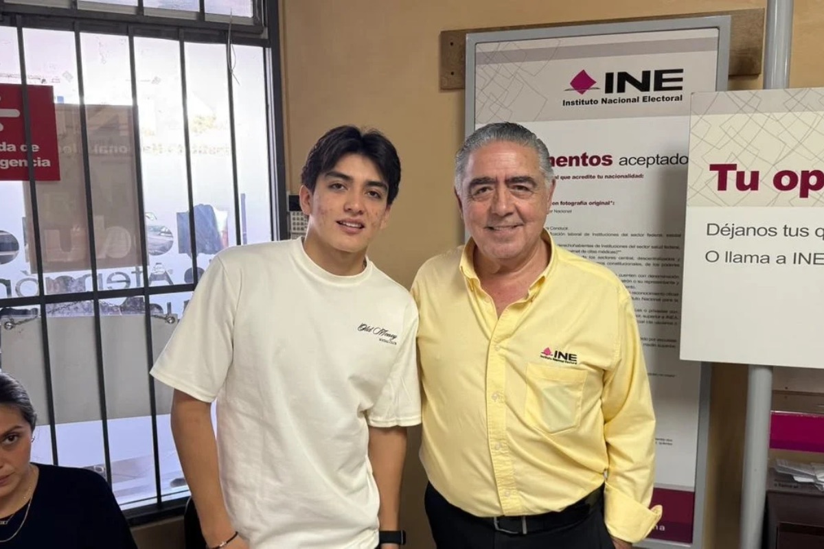 Gilberto Mora tramita su INE tras cumplir 18 años