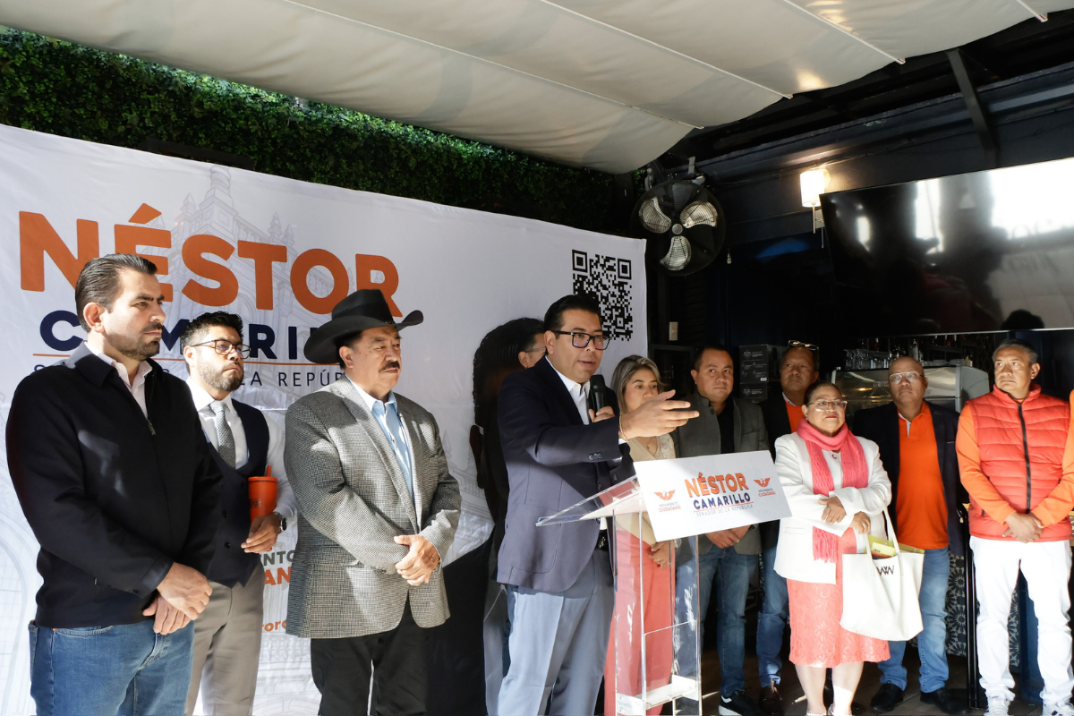 Néstor Camarillo le abre las puertas de MC a Enrique Doger 