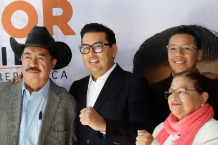 Néstor Camarillo critica al PRI por ensuciar oficinas de MC en San Lázaro 17 Néstor Camarillo criticó al PRI por ensuciar oficinas de MC