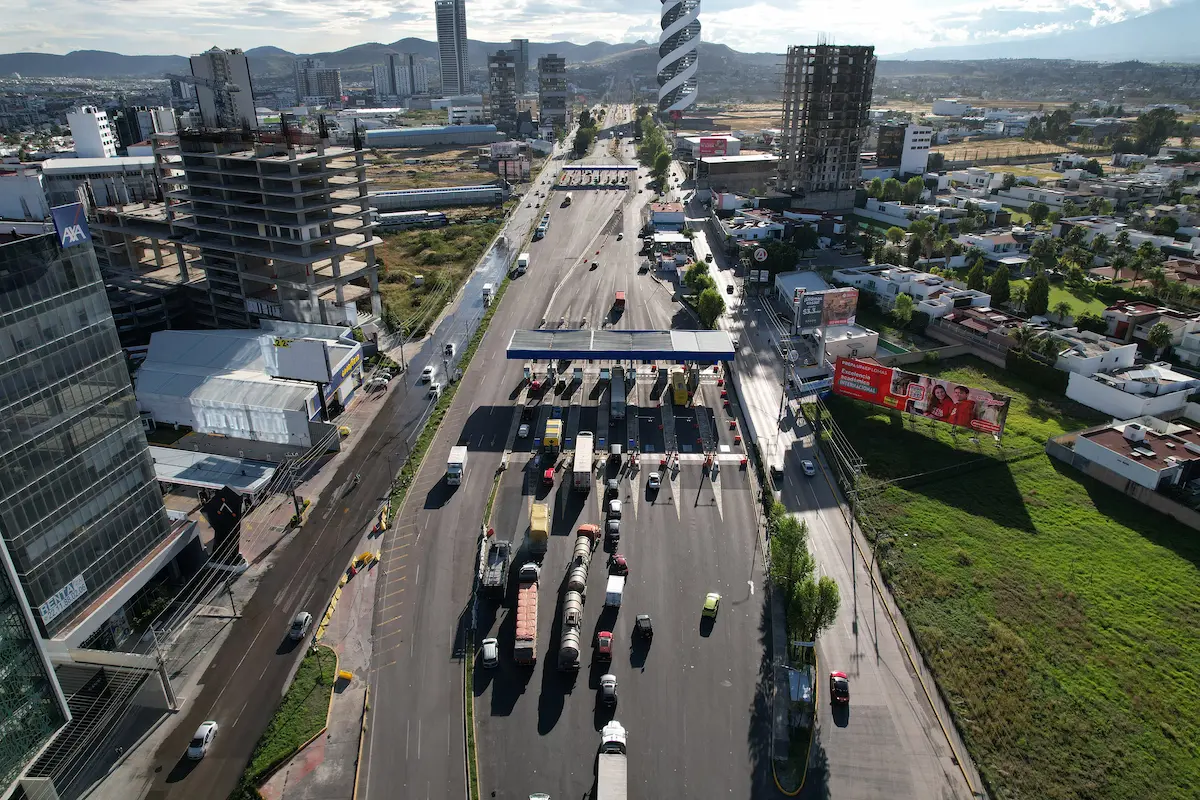 AMOTAC levanta 11 bloqueos en Puebla; acuerdan mesa de trabajo con la SSP 3 AMOTAC levantó bloqueos en Puebla