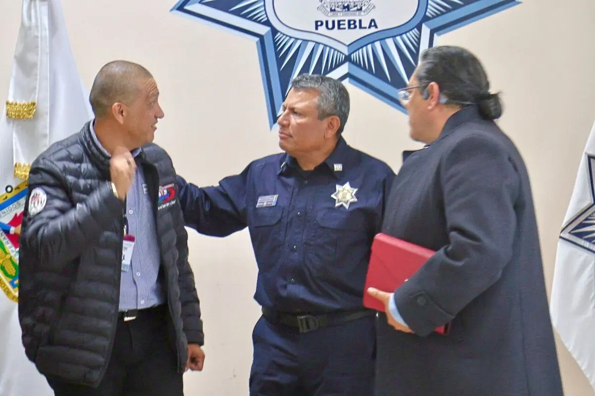 AMOTAC levanta 11 bloqueos en Puebla; acuerdan mesa de trabajo con la SSP 4 AMOTAC levantó bloqueos en Puebla