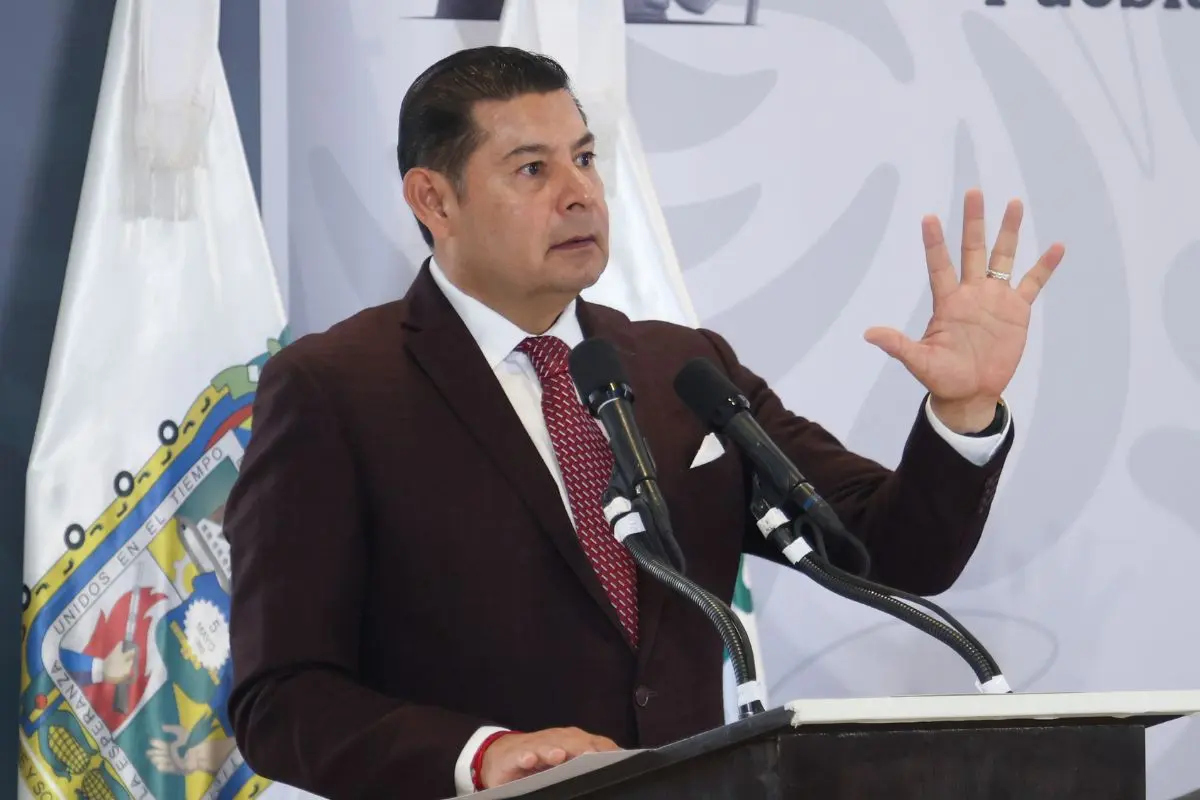 Gobierno de Puebla invertirá en CONALEP 500 mdp