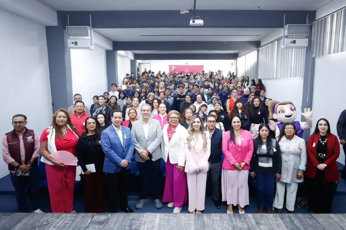 Pepe Chedraui promueve la prevención y el autocuidado en Foro sobre Cáncer de Mama 5 Pepe Chedraui promueve la prevención y el autocuidado en Foro sobre Cáncer de Mama