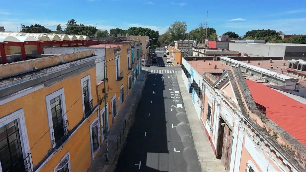 Entrega Pepe Chedraui vialidades renovadas en el Barrio de Analco