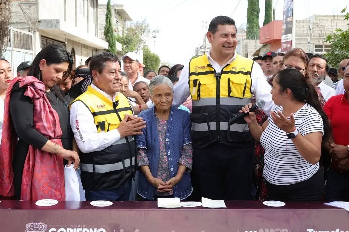 Sierra Negra tendrá tren de pavimento para mejorar conectividad de sus comunidades 19 Sierra Negra tendrá tren de pavimento para mejorar conectividad de sus comunidades