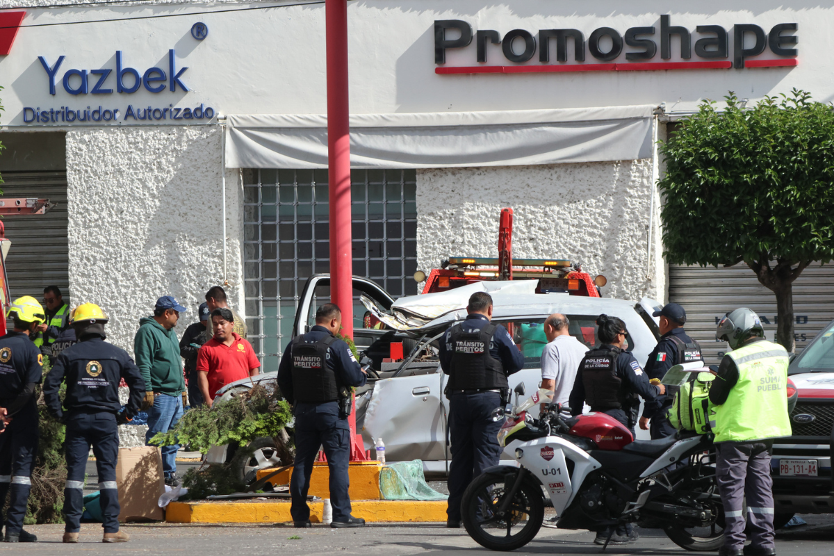 Muere conductor tras volcadura de un vehículo en la colonia El Carmen 2 Muere conductor tras volcadura de un vehículo en la colonia El Carmen