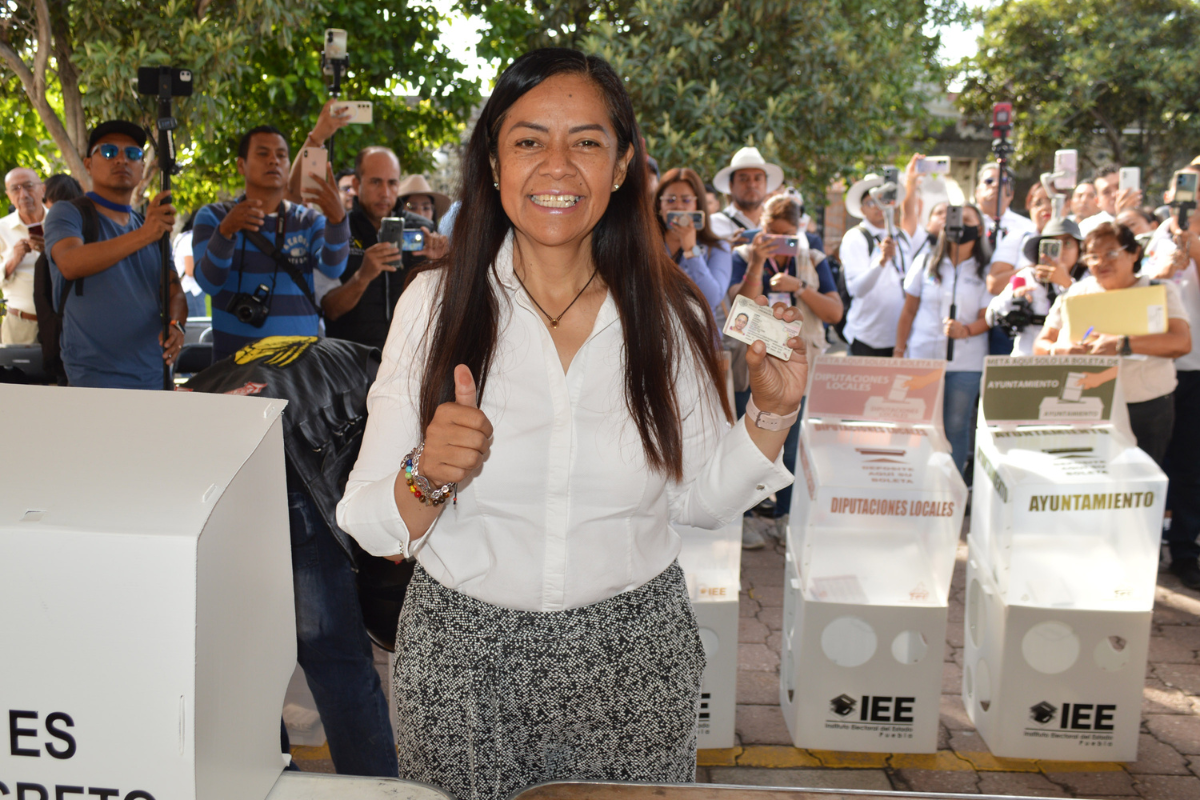 Pese a escándalos, Ariadna Ayala buscará otro cargo en las elecciones de 2027 