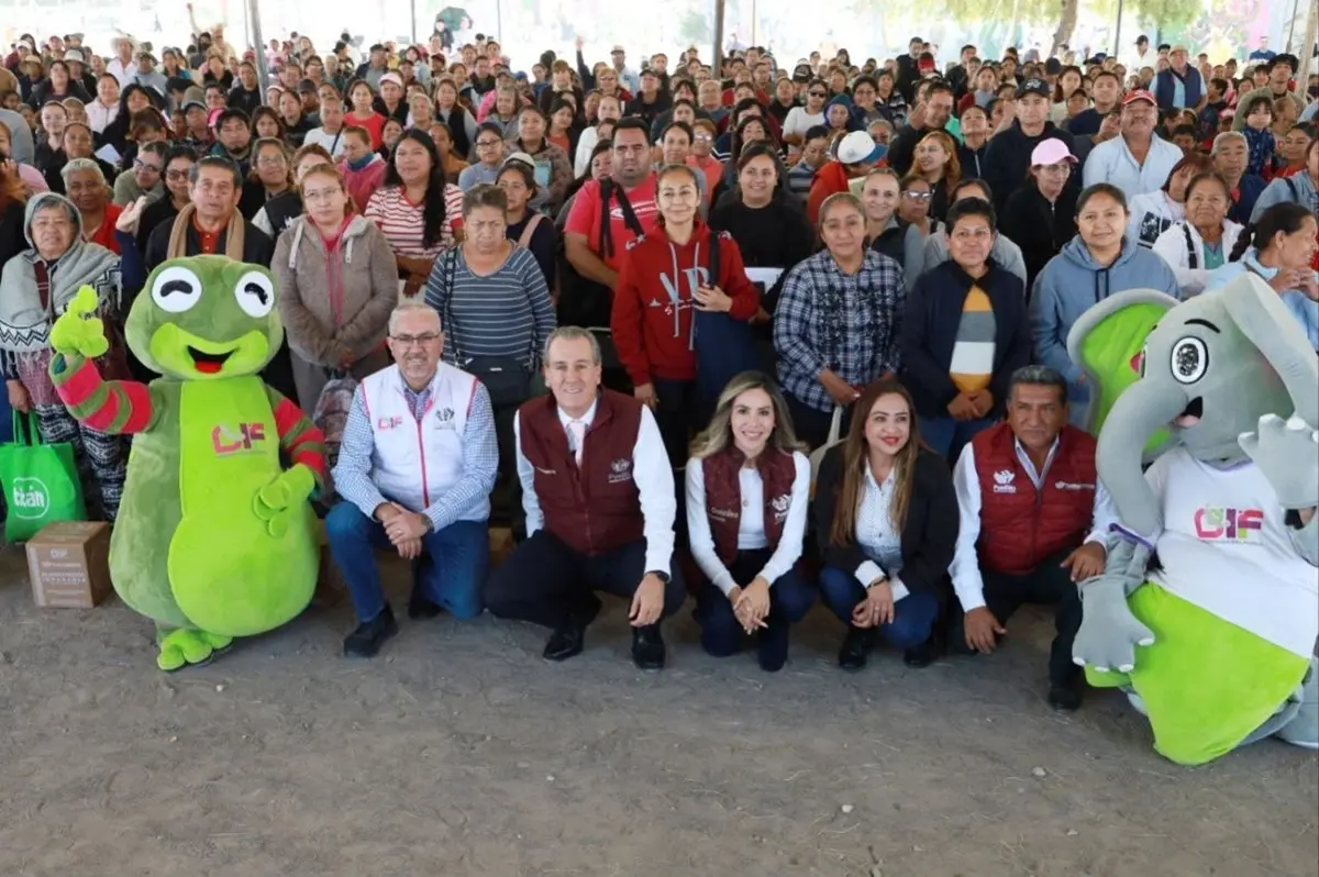 Pepe Chedraui entrega más de 9 mil despensas a familias de La Presa Guadalupe Hidalgo