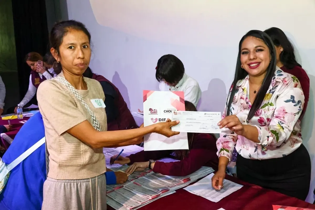 Impulsa Tonantzin Fernández el empoderamiento y la economía de las mujeres cholultecas