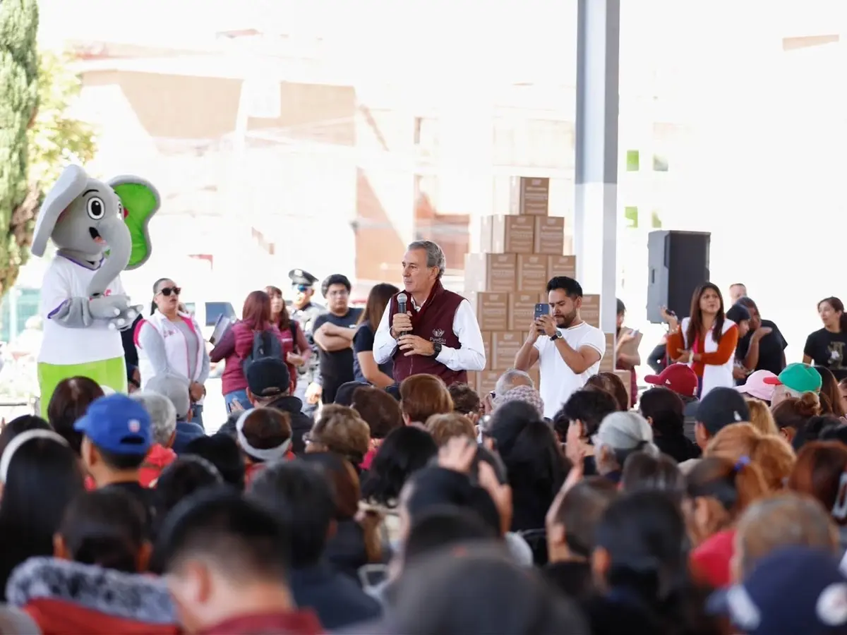 Pepe Chedraui realizó entrega masiva de “Alimentación Imparable” en Agua Santa