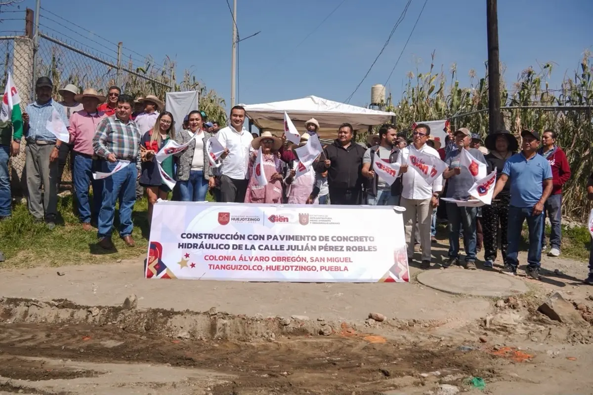 Inicia la transformación en Tianguizolco: Roberto Solís arranca pavimentación con concreto hidráulico 1 Inicia la transformación en Tianguizolco: Roberto Solís arranca pavimentación con concreto hidráulico