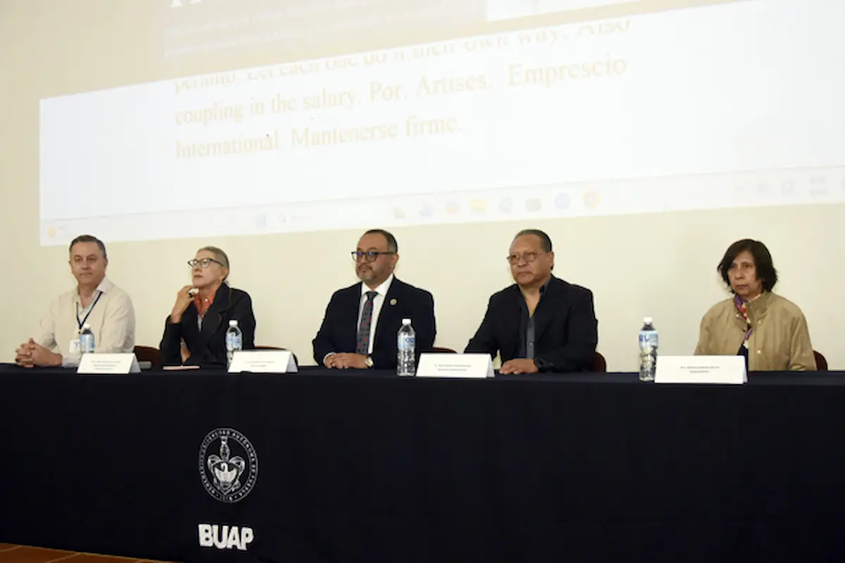 Construye BUAP puentes entre la ciencia básica y la aplicación clínica 3 Construye BUAP puentes entre la ciencia básica y la aplicación clínica