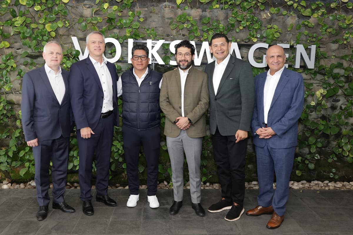 Armenta y Federación intervinienen para conjurar la huelga en Volkswagen